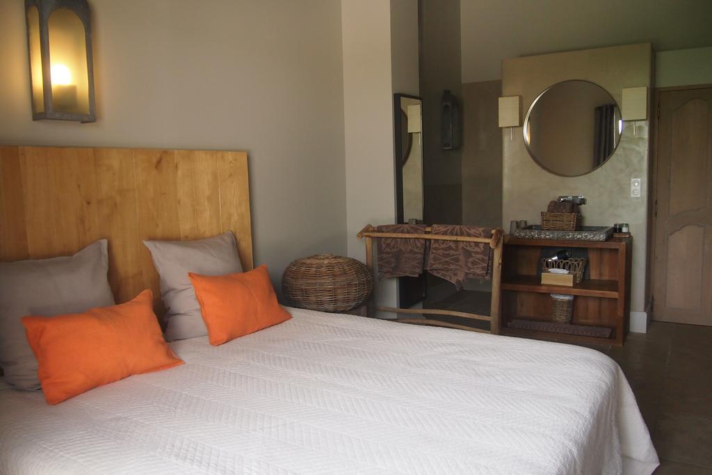 La Maison Des Collines Hotel Allemagne-en-Provence Kamer foto